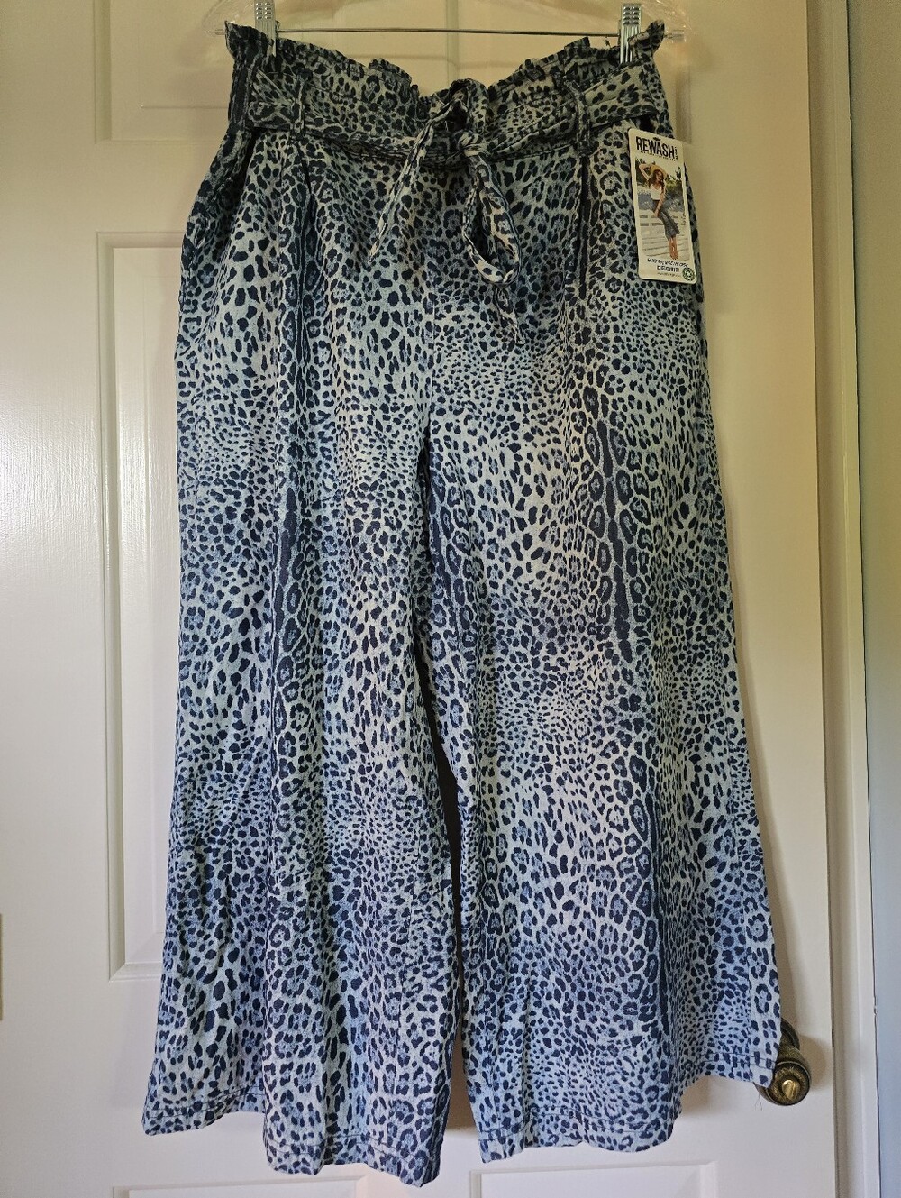 Rewash Denim Leopard Print 100% Cotton Size XL Paper Bag Wide Leg Cropped Pants